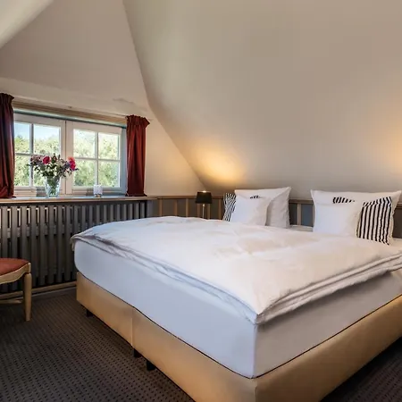 Reethueues Hotel 4*