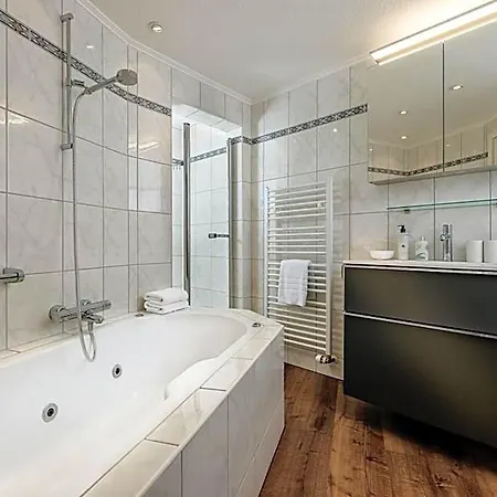 Reethueues Hotel 4*