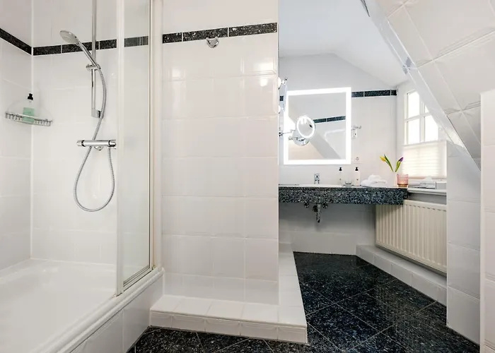 雷泽斯酒店 酒店