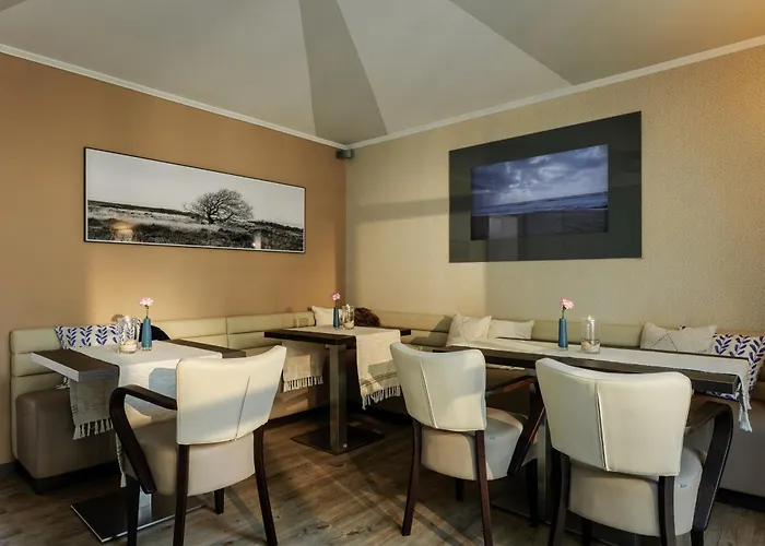 雷泽斯酒店 4* 卡姆坡恩